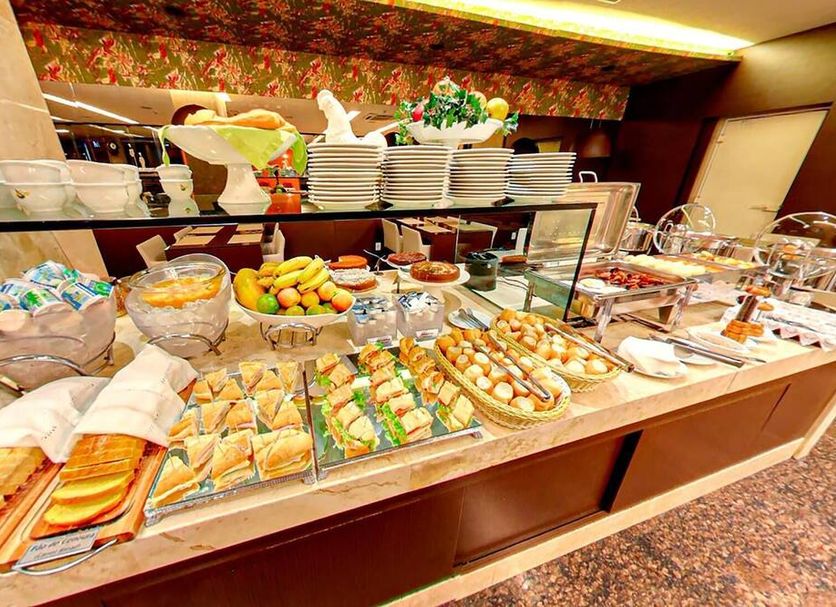 Buffet Photo