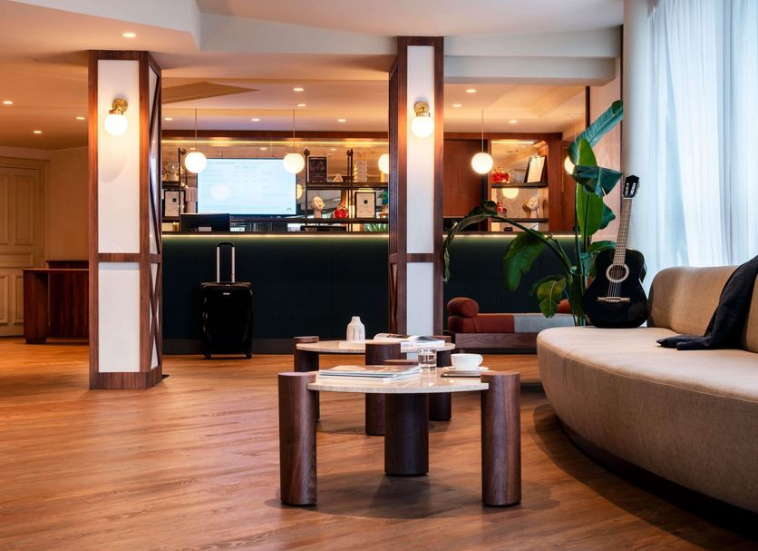 Lounge Photo