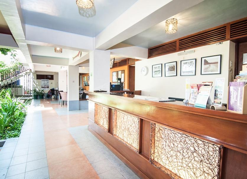 Front desk Photo