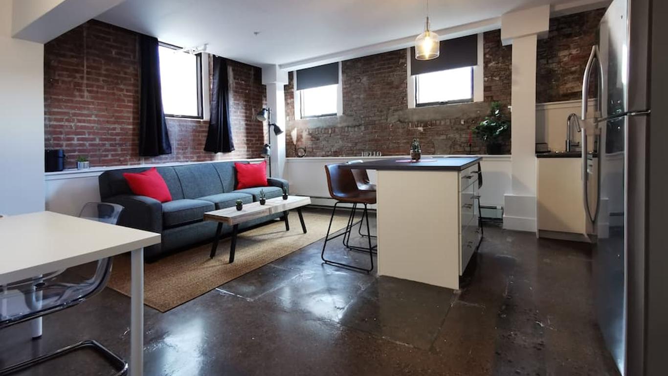 Cameo Hotel and Suites