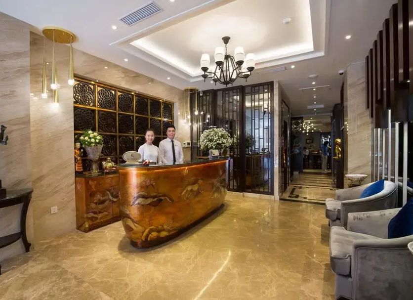 Front desk Photo