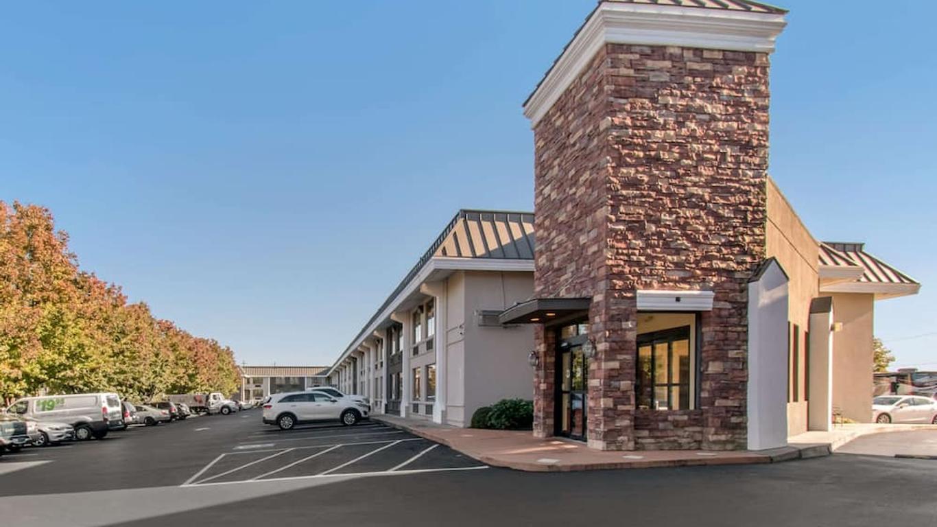 Quality Inn Harrisburg Downtown Riverfront