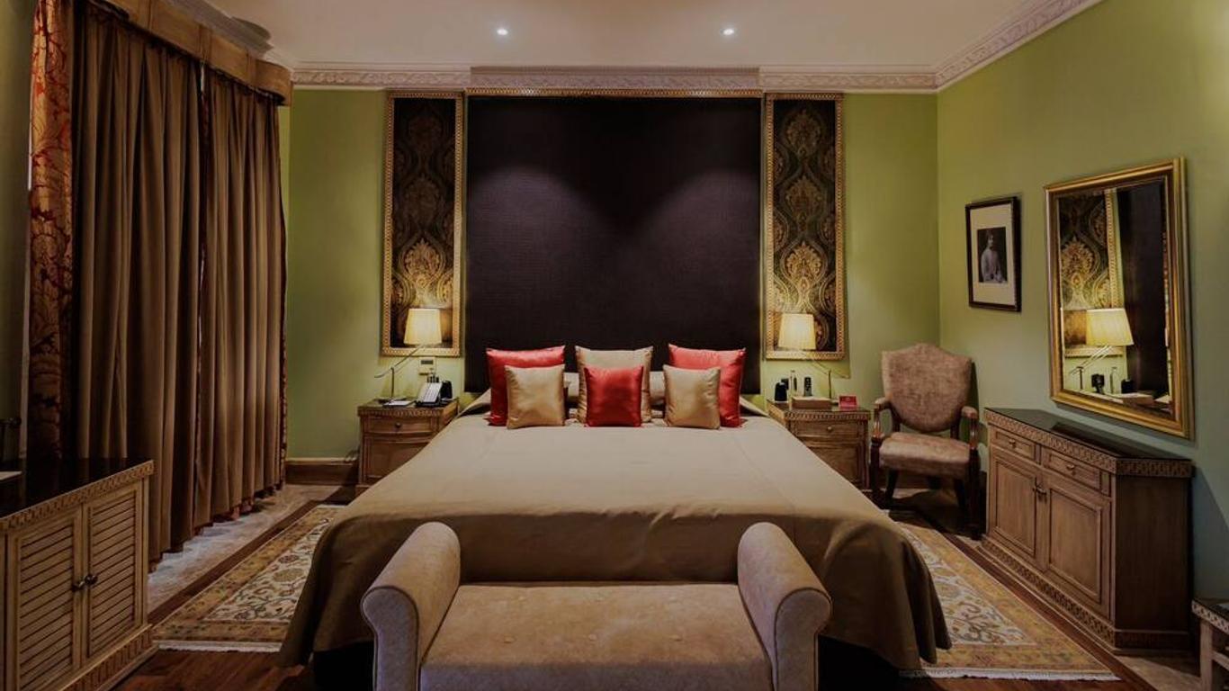 Ajit Bhawan - A Palace Resort