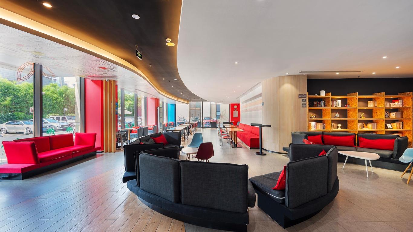 ibis Shanghai Lianyang