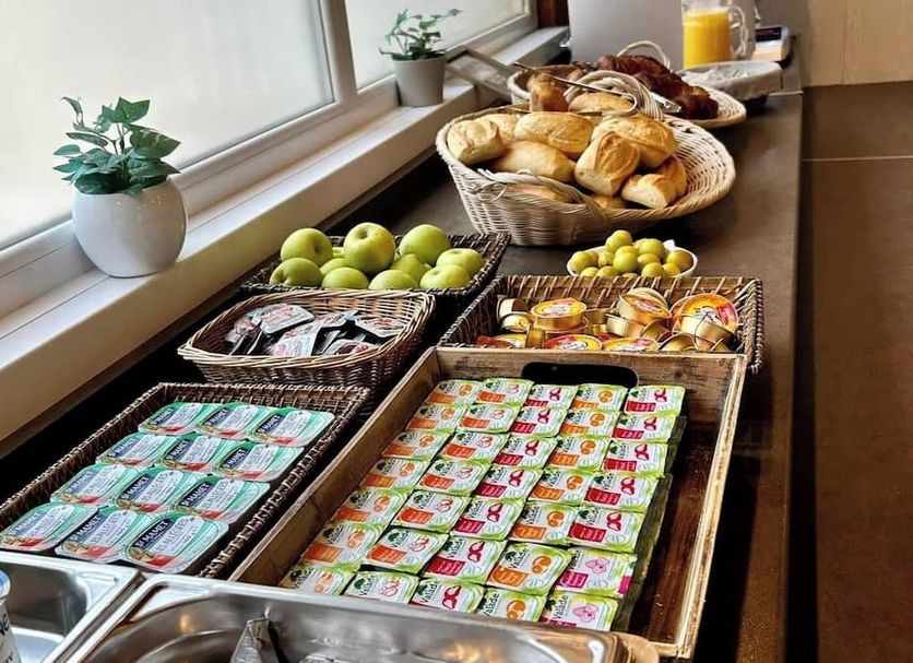 Buffet Photo