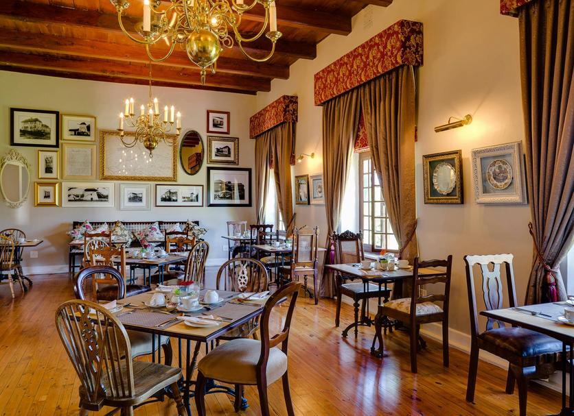 Restaurant Photo