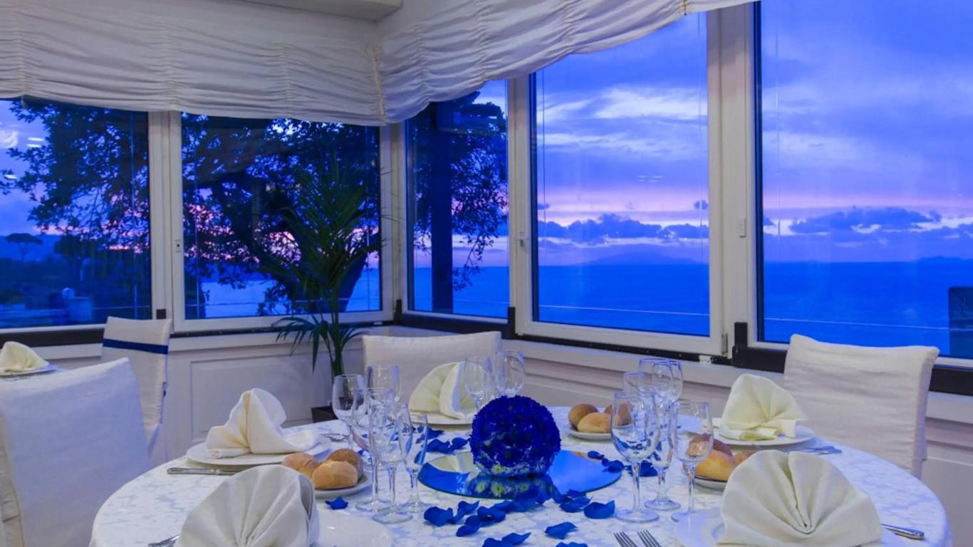 Hr Hotel & Spa