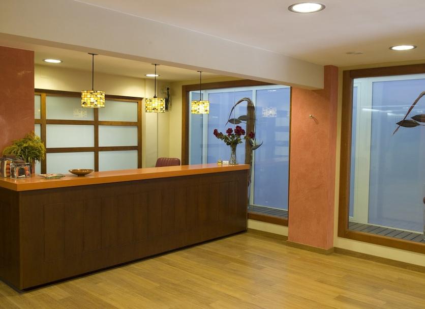 Front desk Photo