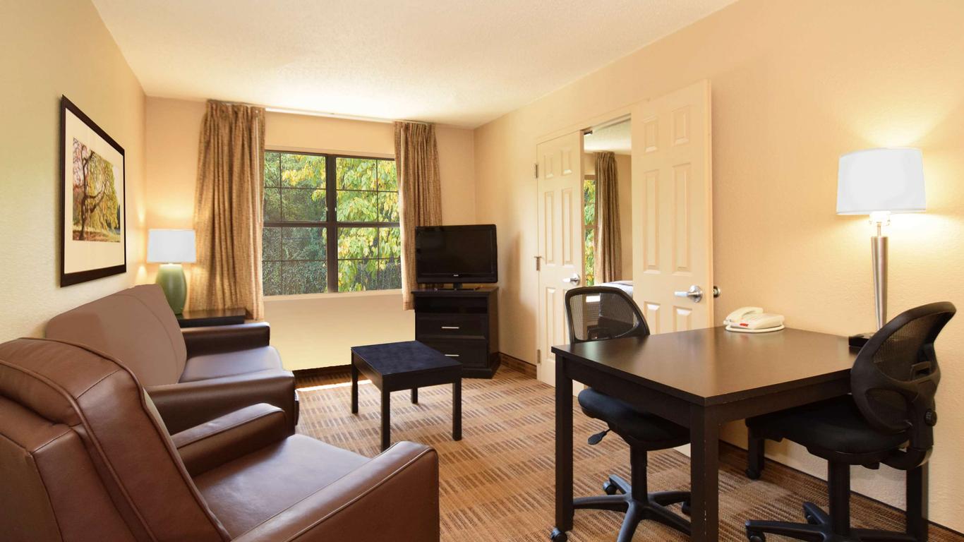 Extended Stay America Suites - Detroit - Auburn Hills - Featherstone Rd