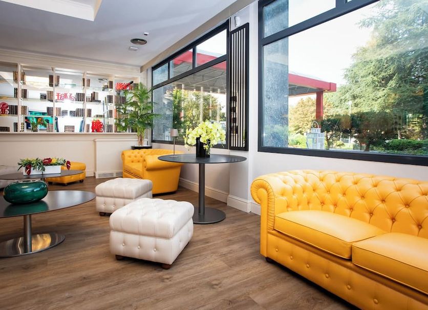 Lounge Photo