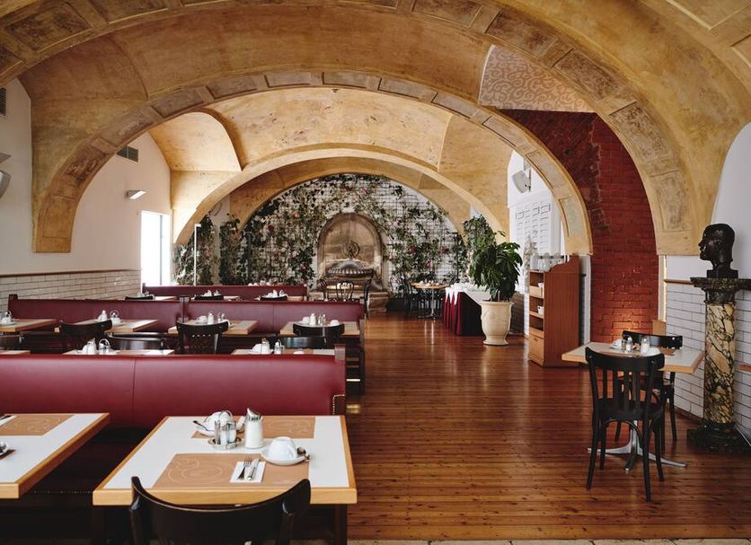 Restaurant Photo