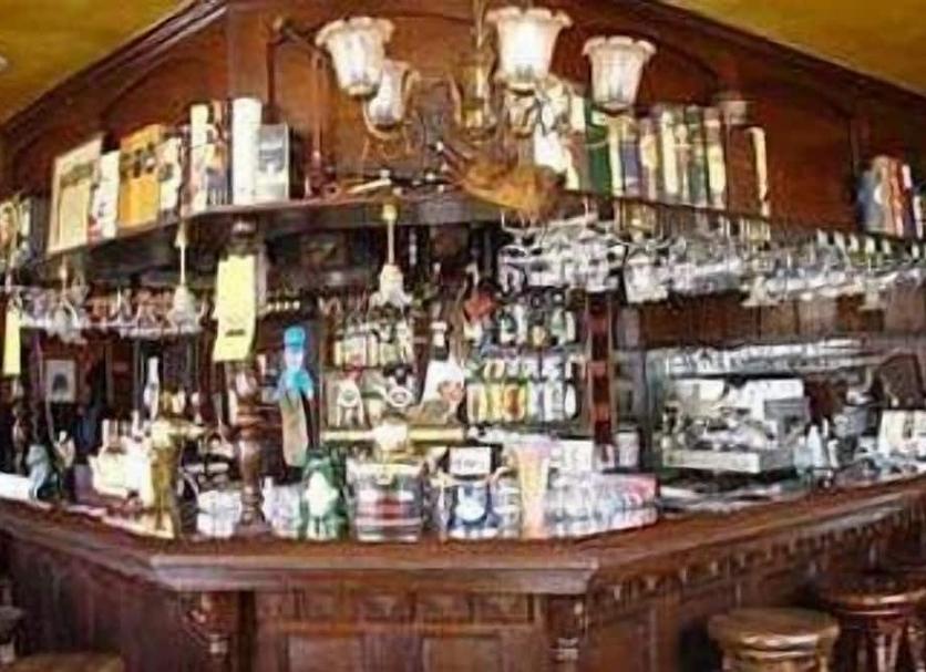 Bar Photo