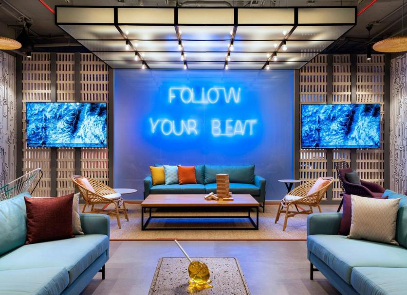 Lounge Photo