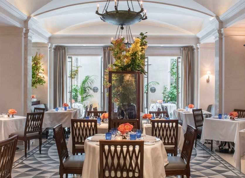 Restaurant Photo