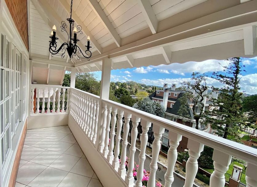 Balcony Photo