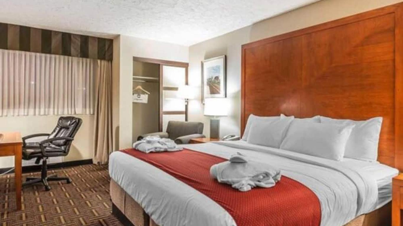Wyndham Garden Medicine Hat Conference Center