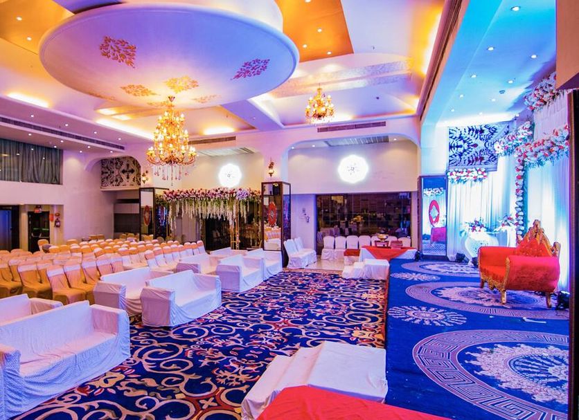 Banquet hall Photo
