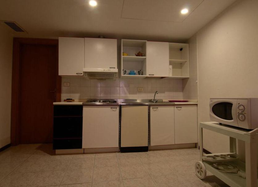 Kitchen Photo