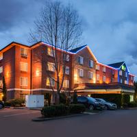 Holiday Inn Express & Suites Portland-Jantzen Beach
