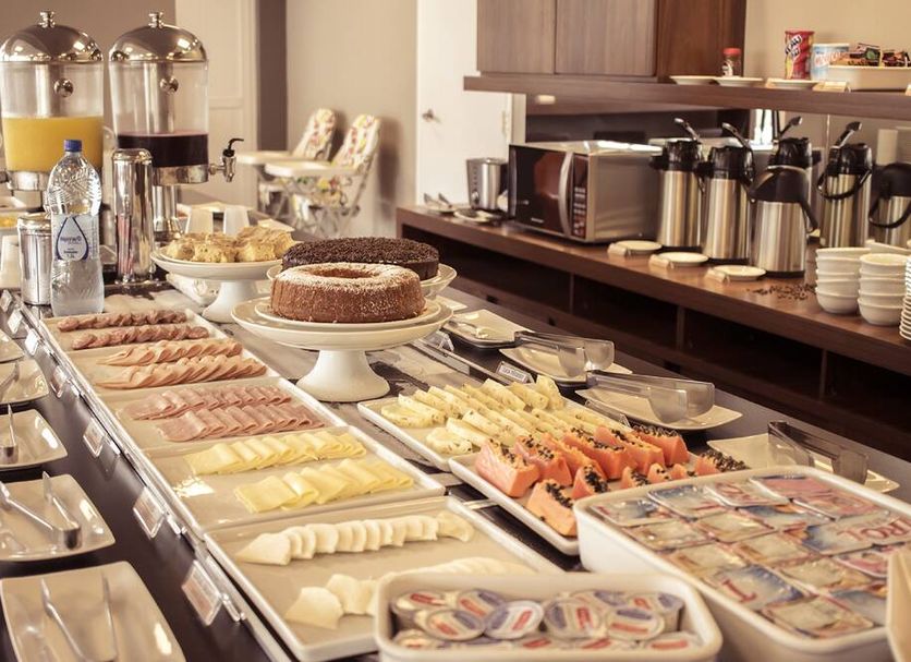 Buffet Photo