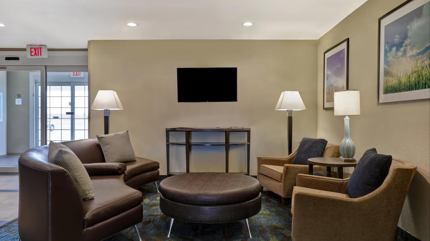 Candlewood Suites Indianapolis - South