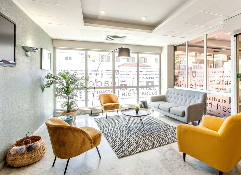 Lounge Photo
