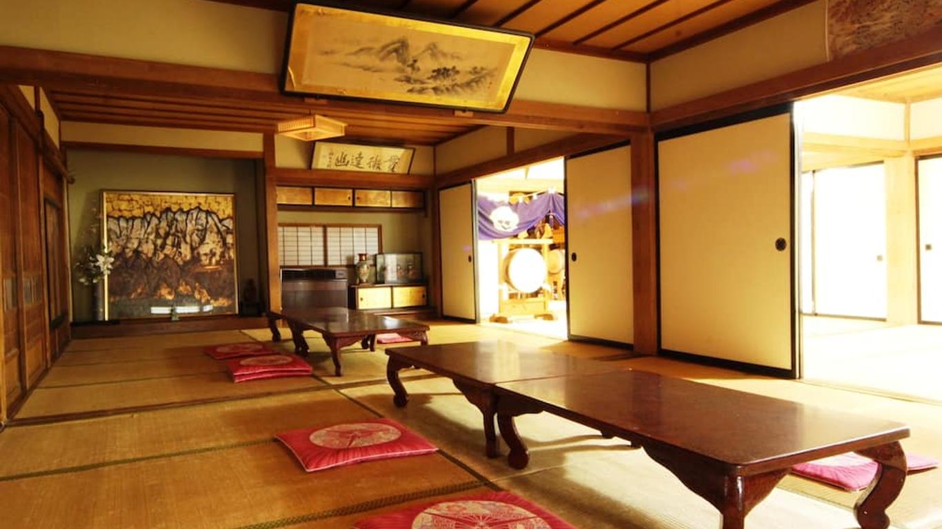 Kokuminshukusha Yokokura Inn