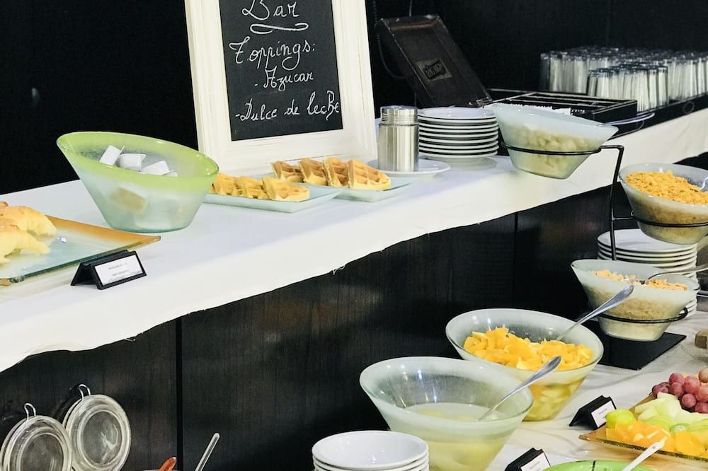 Buffet Photo