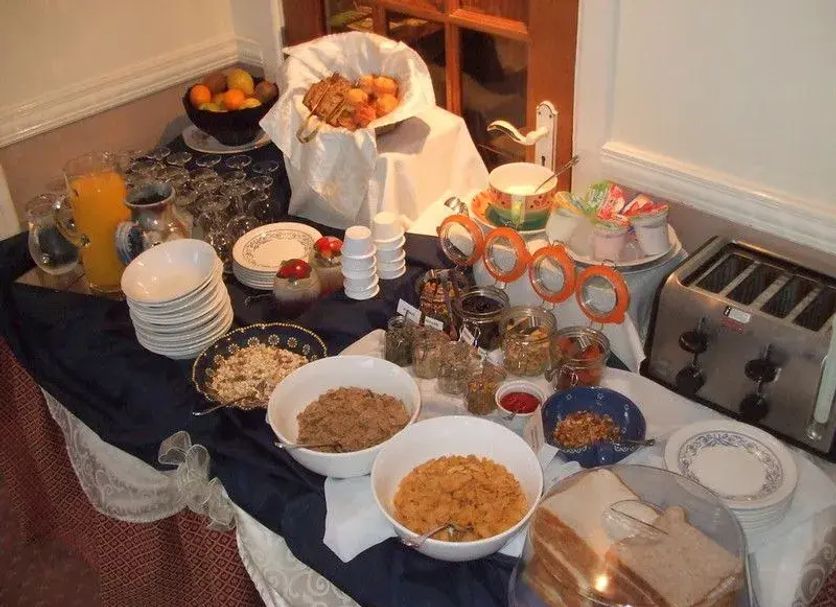 Buffet Photo