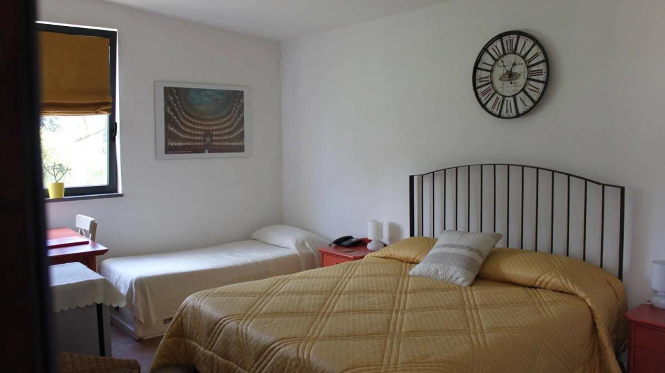 Flegrea House - Casa Rosa