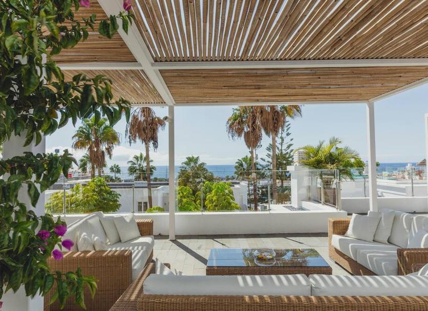 Balcony Photo