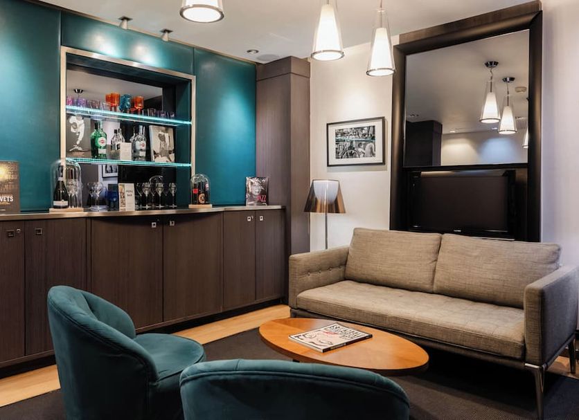 Lounge Photo