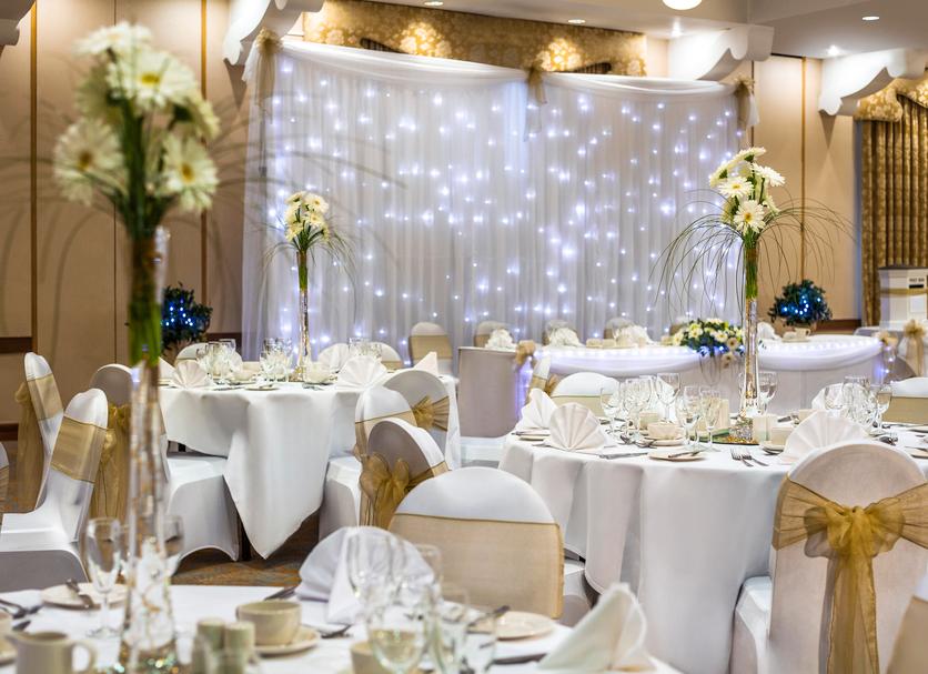 Banquet hall Photo