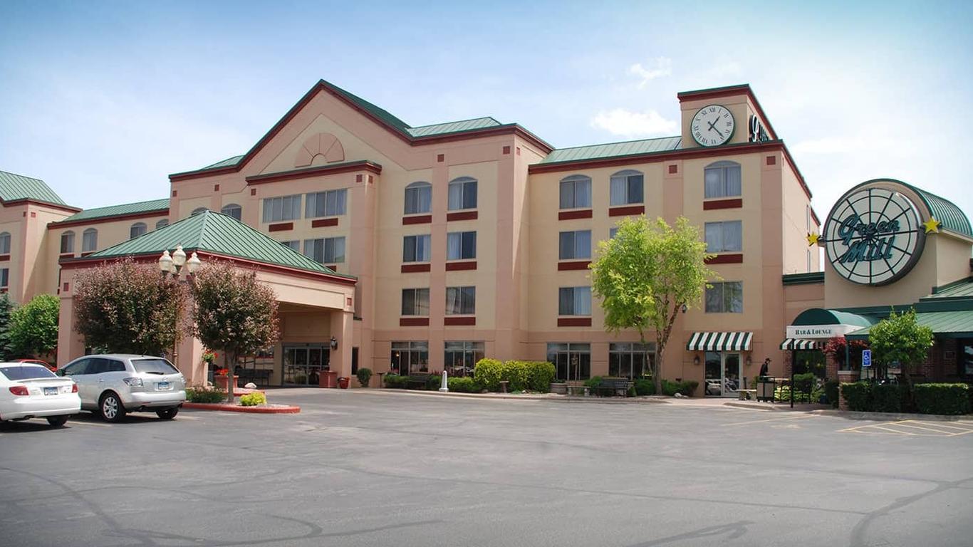 The Plaza Hotel And Suites