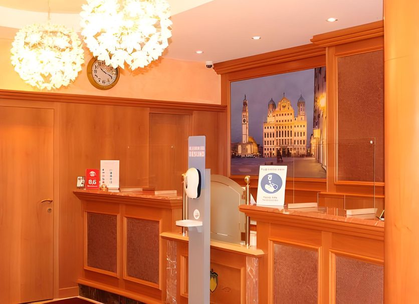 Front desk Photo
