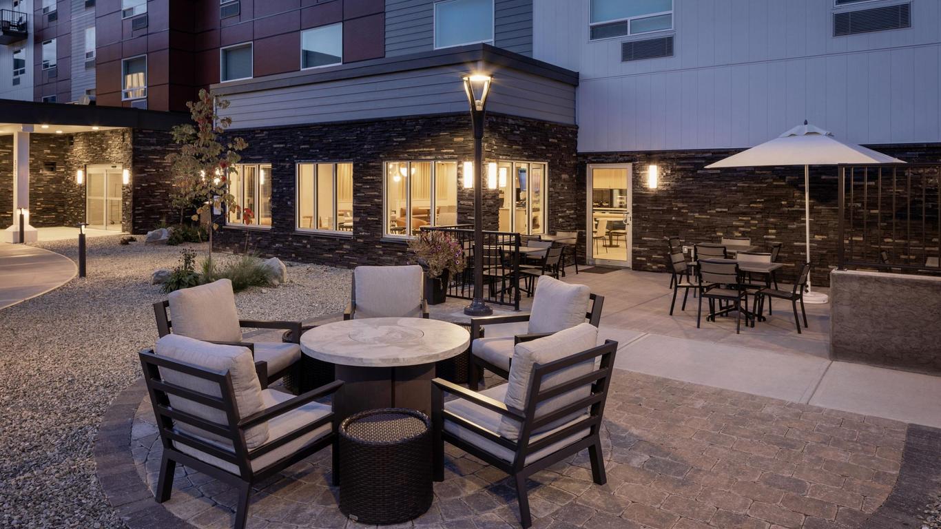 TownePlace Suites by Marriott West Kelowna