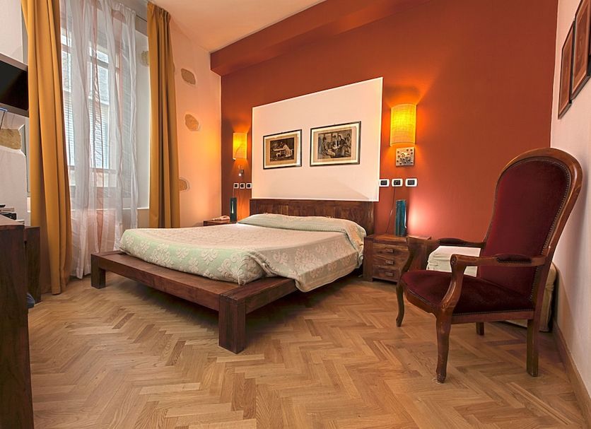 Bedroom Photo