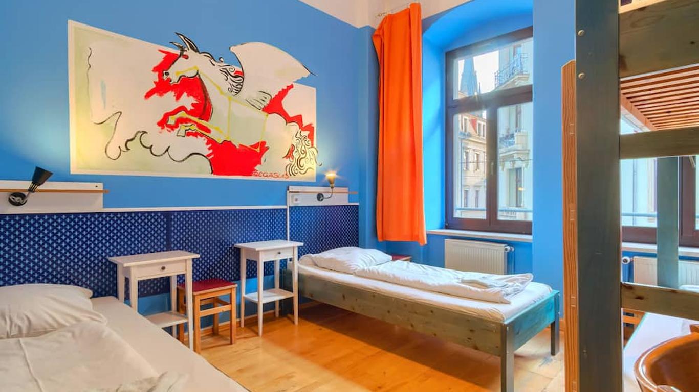 Hostel Mondpalast