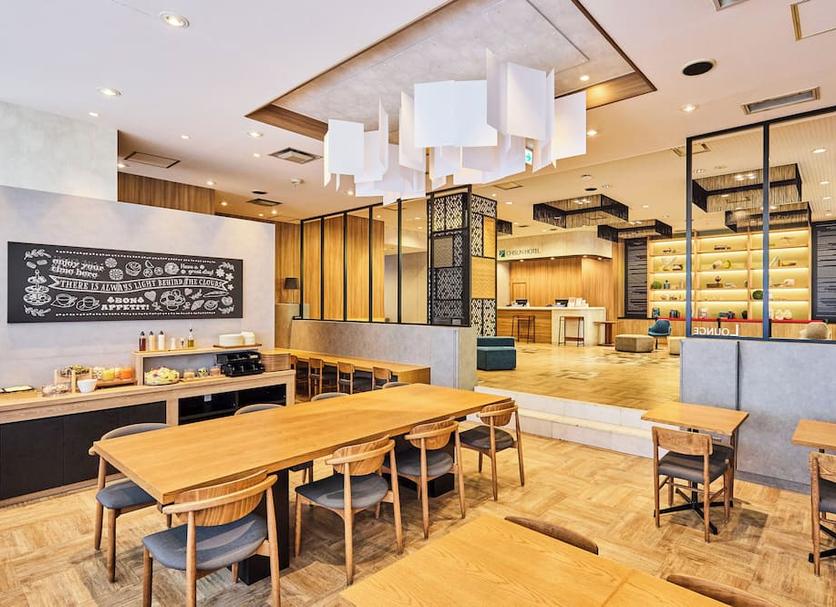 Restaurant Photo