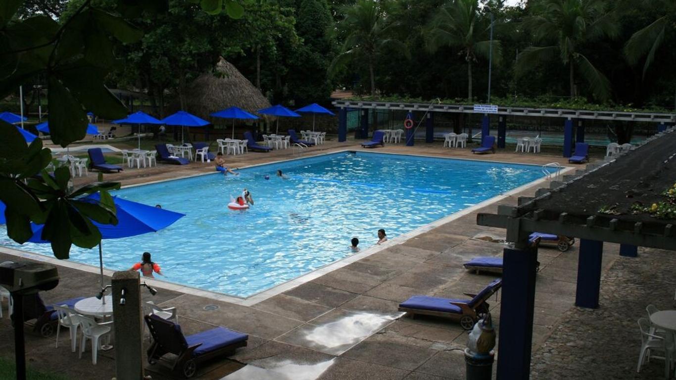 Hotel Guadaira Resort
