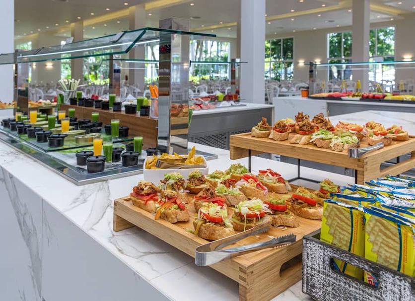 Buffet Photo