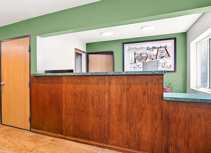 Front desk Photo