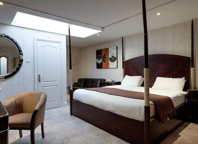Bedroom Photo