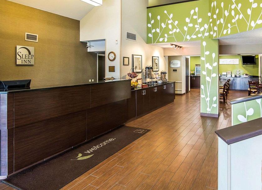 Front desk Photo