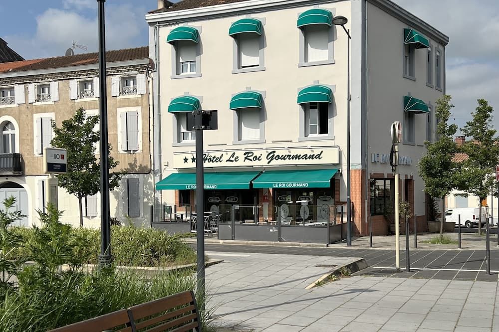 Building Photo