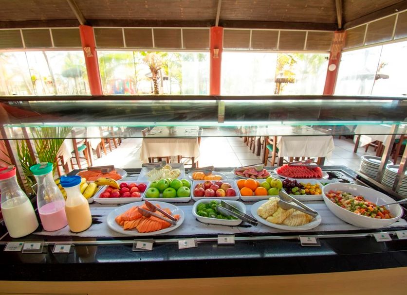 Buffet Photo