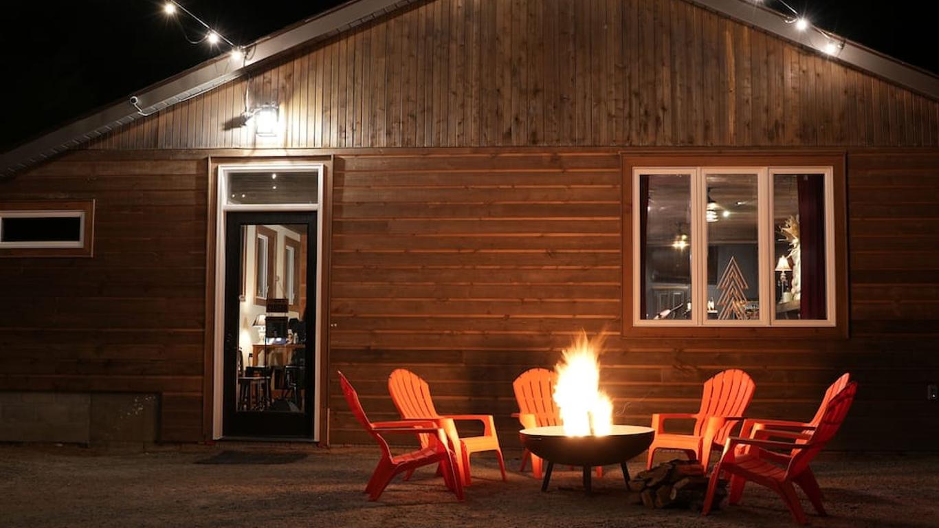 Hollow Valley Resort