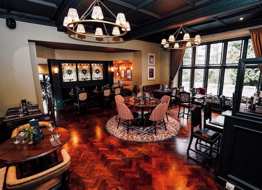 Restaurant Photo