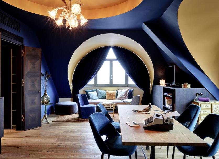 Dining room Photo