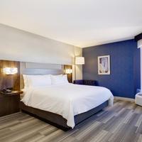 Holiday Inn Express & Suites Phoenix-Tempe
